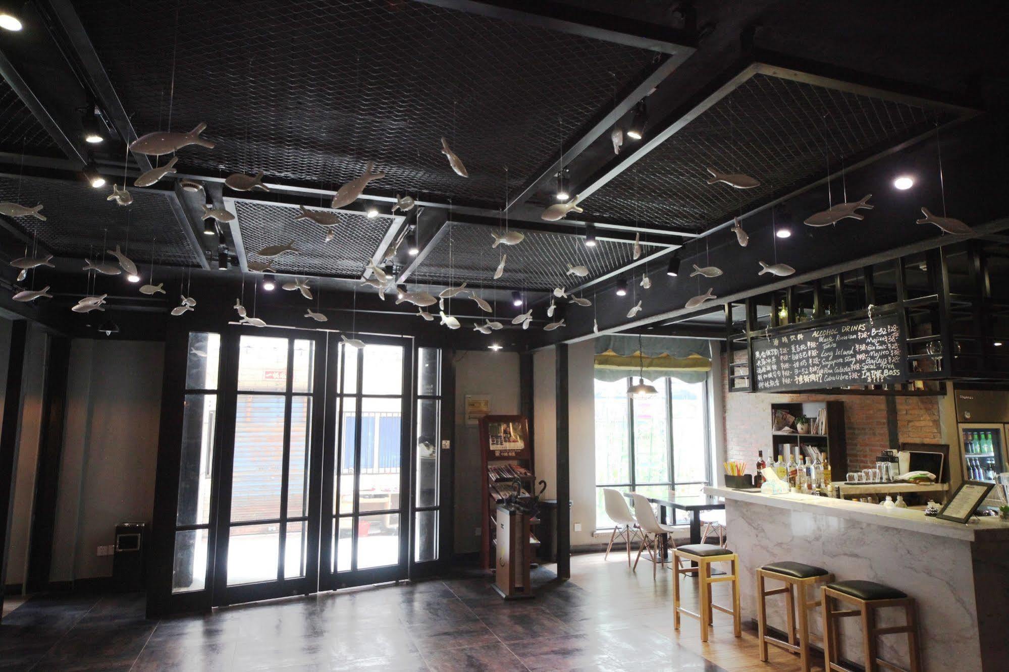 Shanghai Fish Inn East Nanjing Road Bagian luar foto